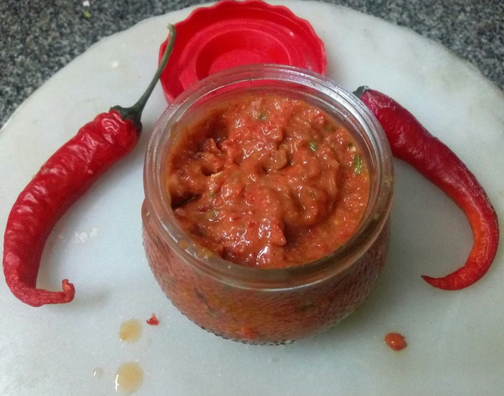 Red Chillies Kaachri Chutney Recipe